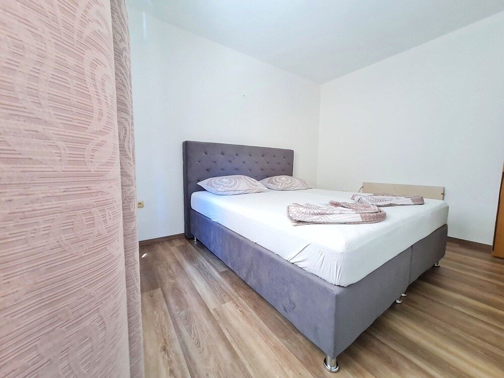 Apartment (A1)