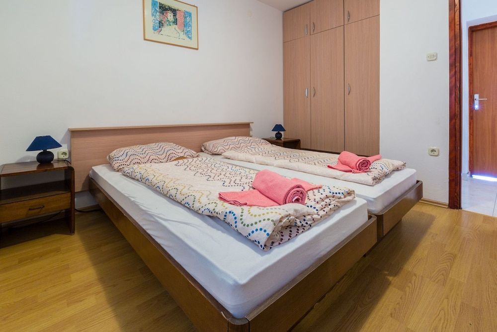Apartment (A1)