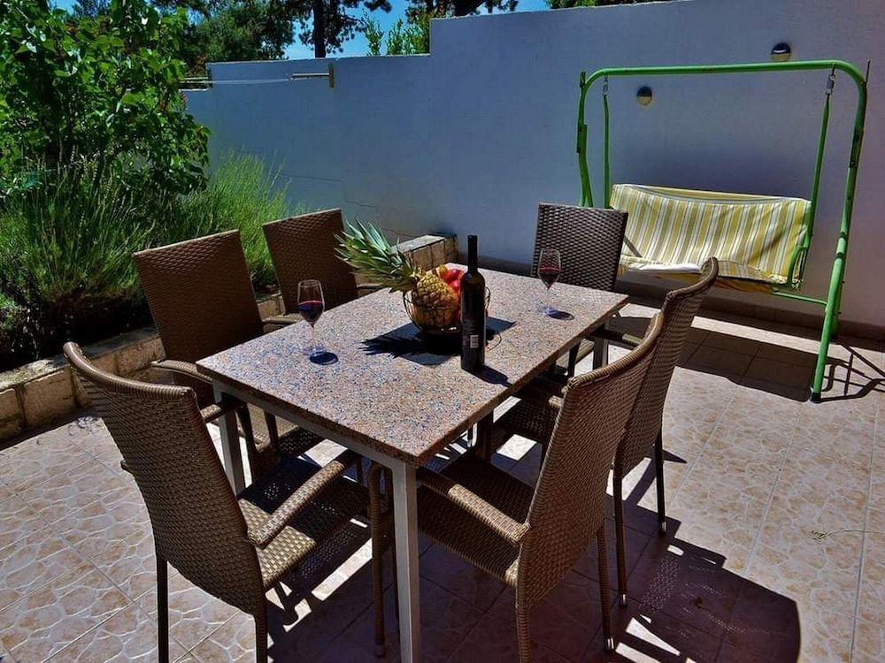 Apartment (Two Bedroom Apartment with Terrace)