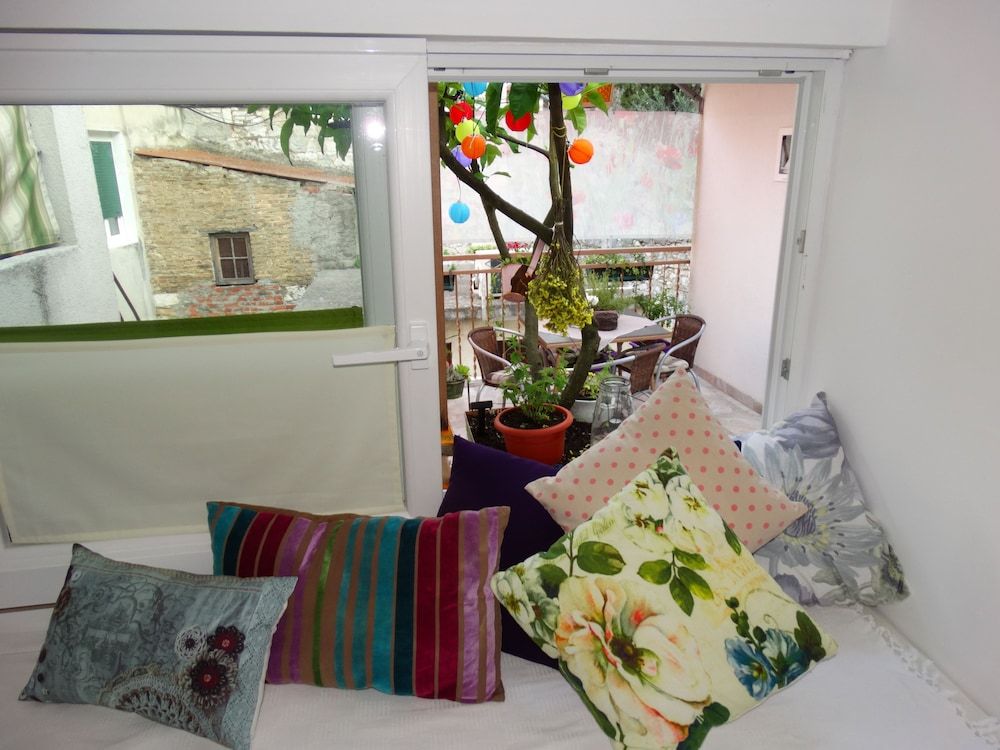 Guesthouse Marileo Deluxe Apartment, Terrace 15