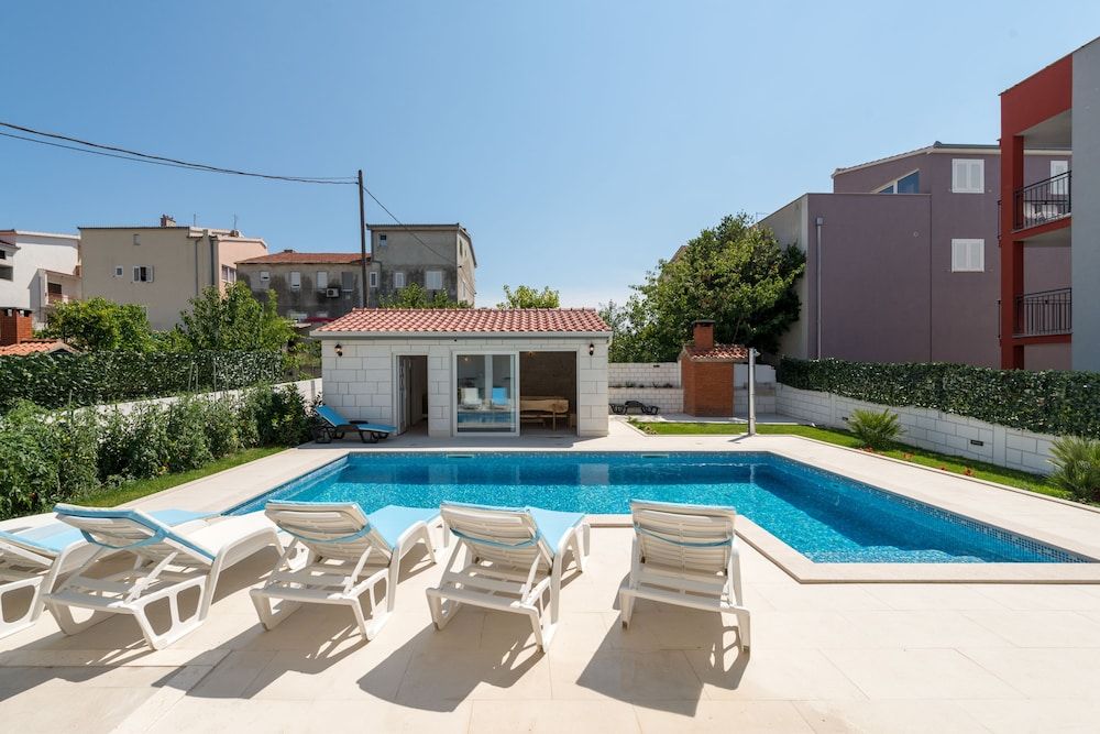 undefined Apartments Maestral 10