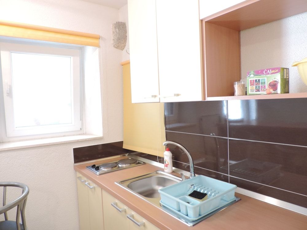 undefined Studio Josip 8