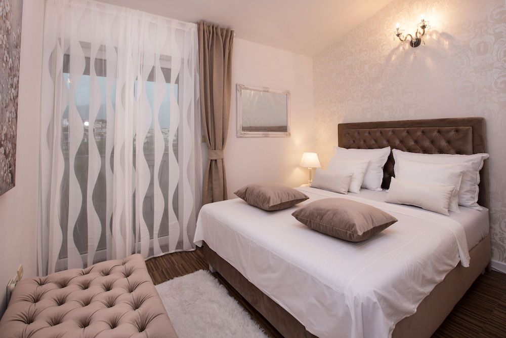 undefined Apartments Toni Relax 5