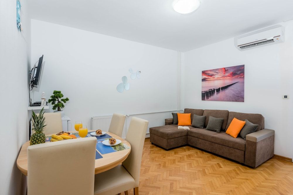 Apartman Summer Comfort Apartment, Balcony 4