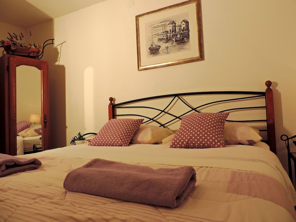 Apartments Lana Studio 6