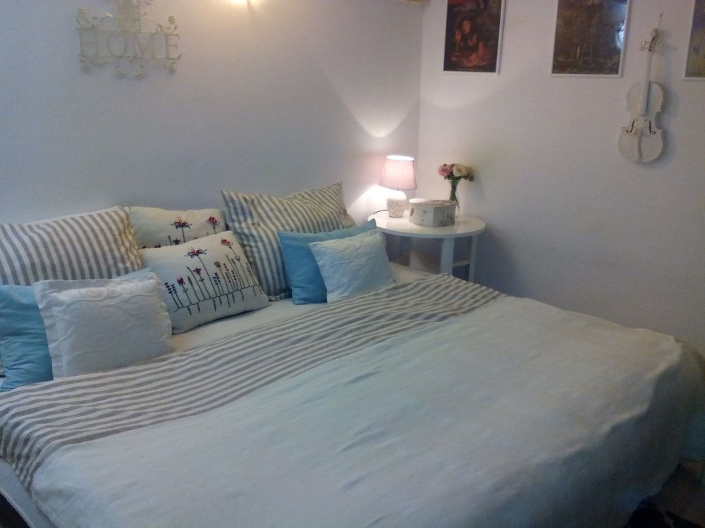 Apartments Optimist Split Apartment, 2 Bedrooms 7