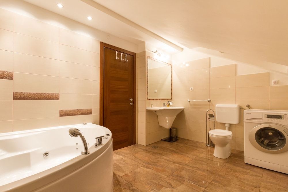 undefined Luxury Apartment Matkovic 10