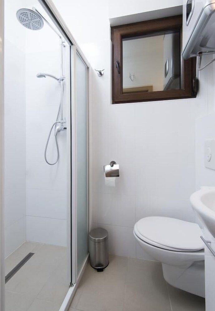 undefined La Perla Apartments 10