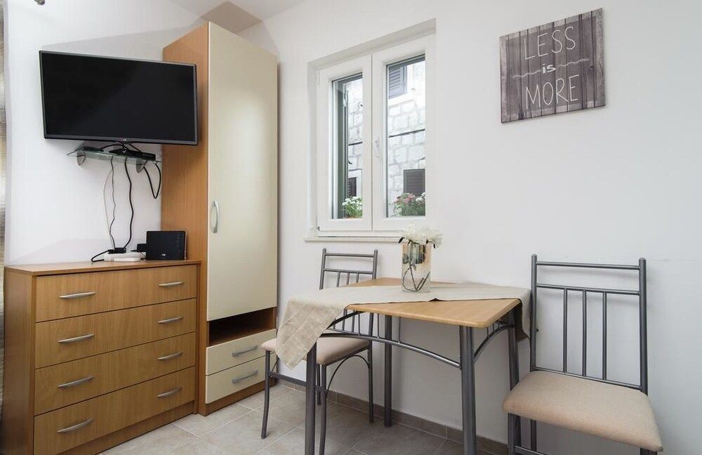 undefined La Perla Apartments 9