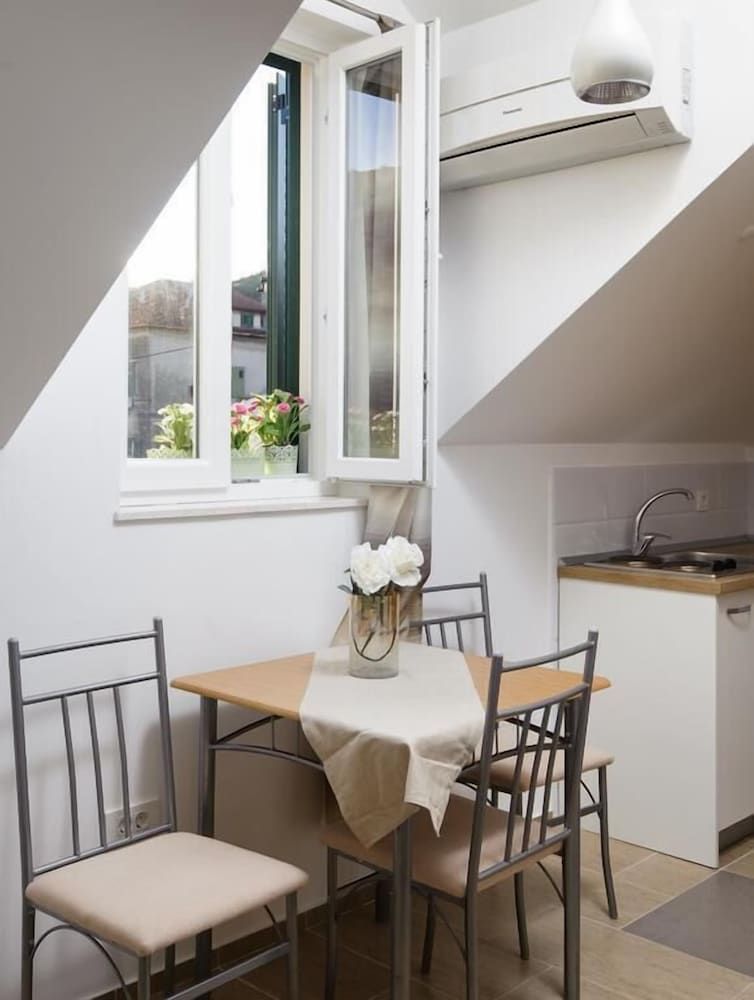 undefined La Perla Apartments 9