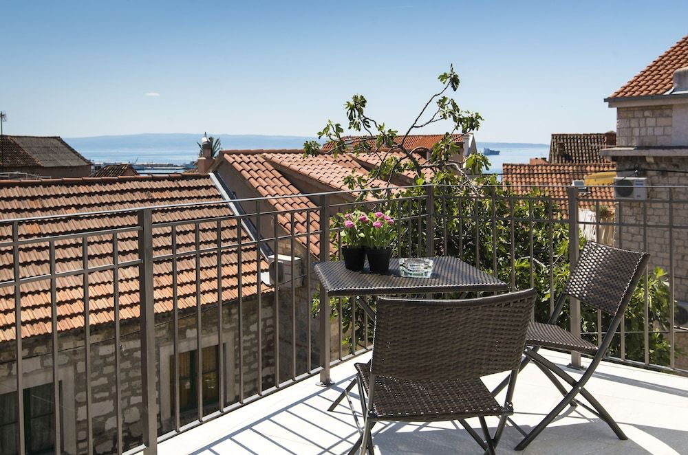 undefined Nera Luxury Apartments