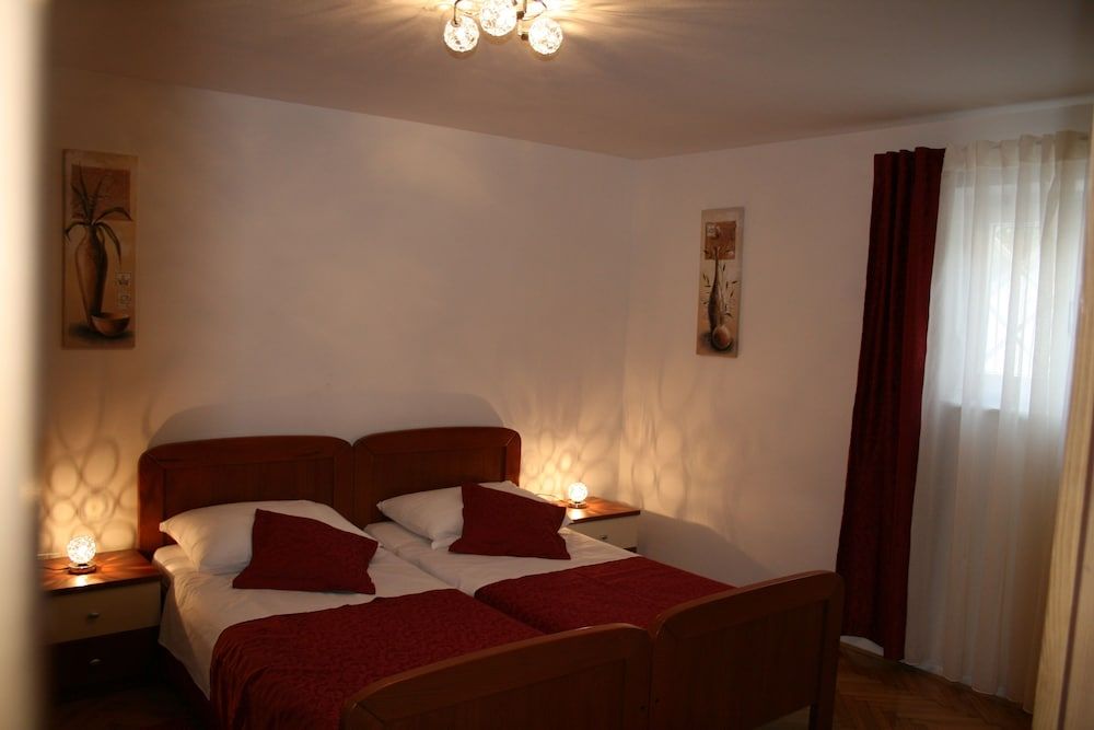 Apartments Josipa Studio, Multiple Beds (3) 8