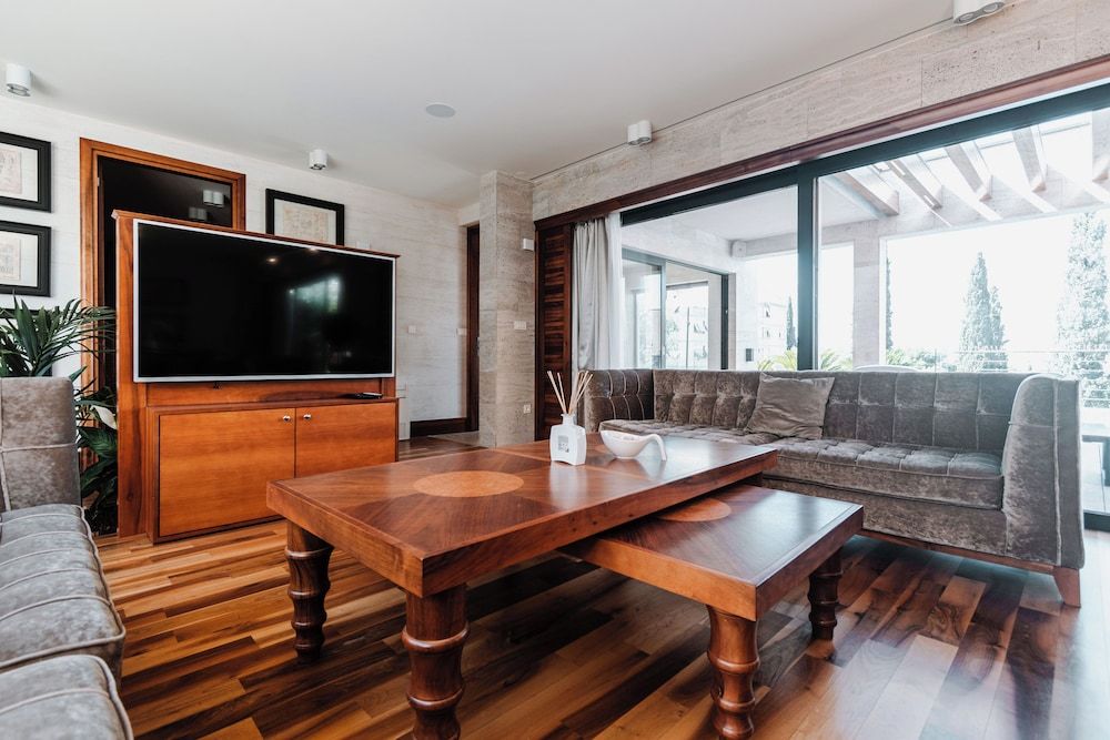 Penthouse Vinci Luxury Penthouse, 3 Bedrooms, City View 7