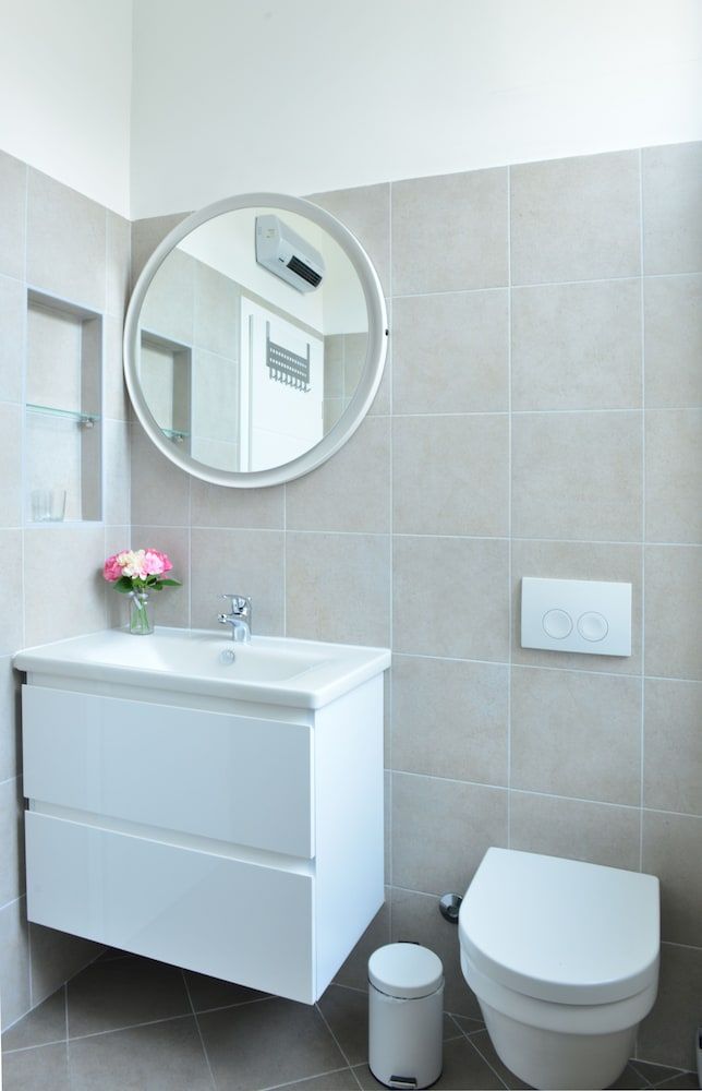 Apt 3 Flowers - 5 min to Split Old Town Apartment, 3 Bedrooms 25