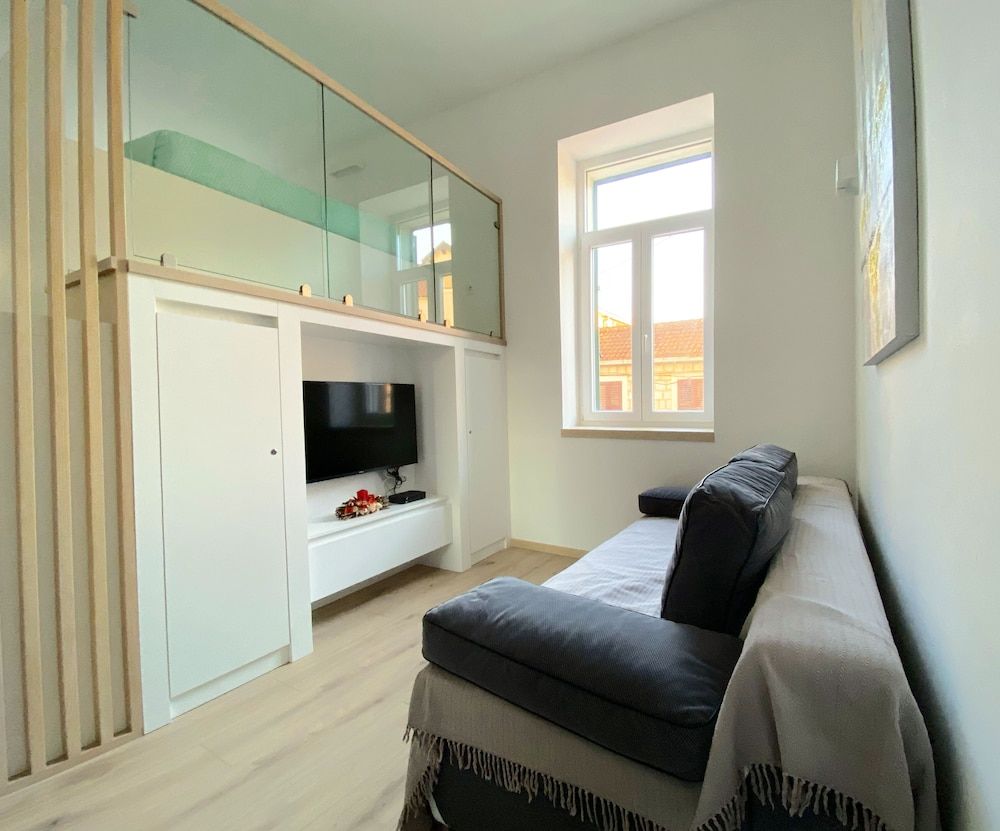 Apt 3 Flowers - 5 min to Split Old Town Apartment, 3 Bedrooms 17