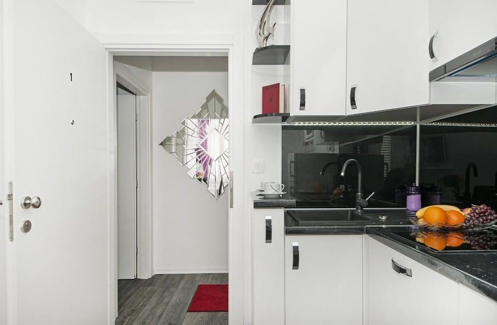 Apartment Mihaela Apartment, City View 5