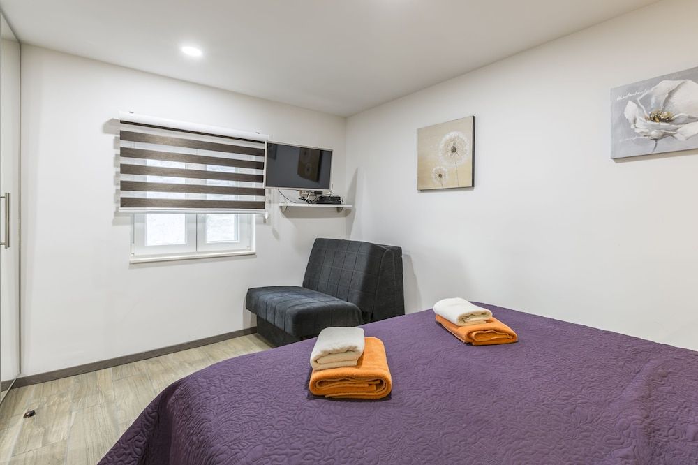 undefined Reval Luxury Stone House Apartments 4