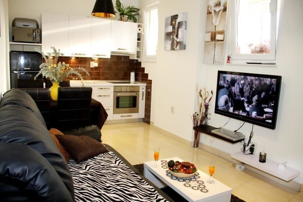 undefined Guesthouse Laura 9