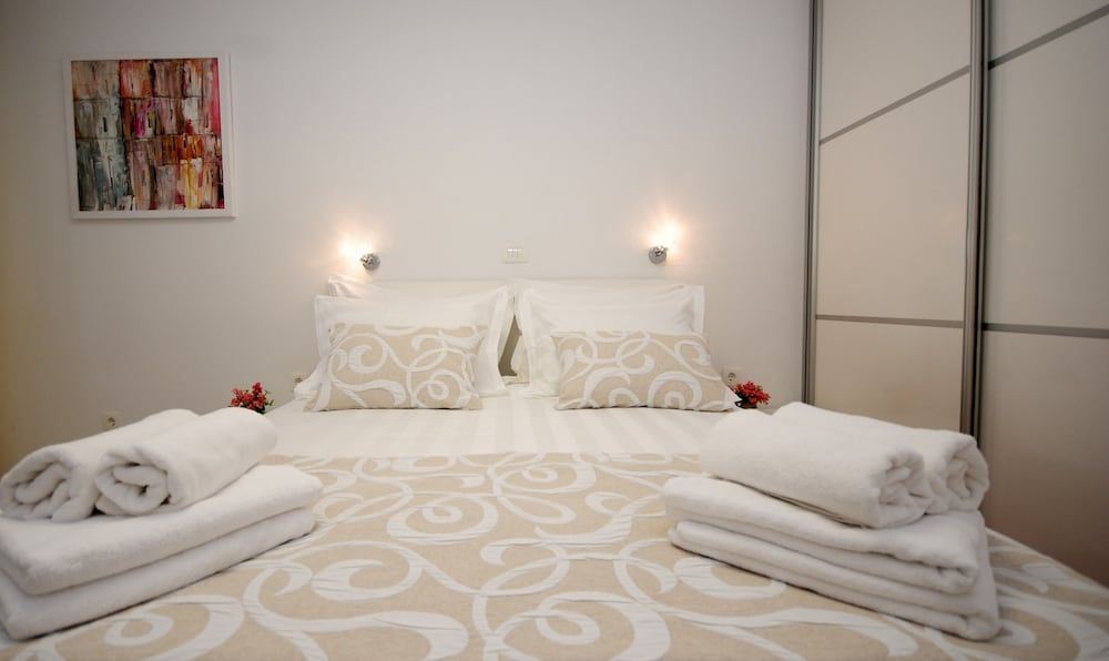 undefined Apartment Tonka 5