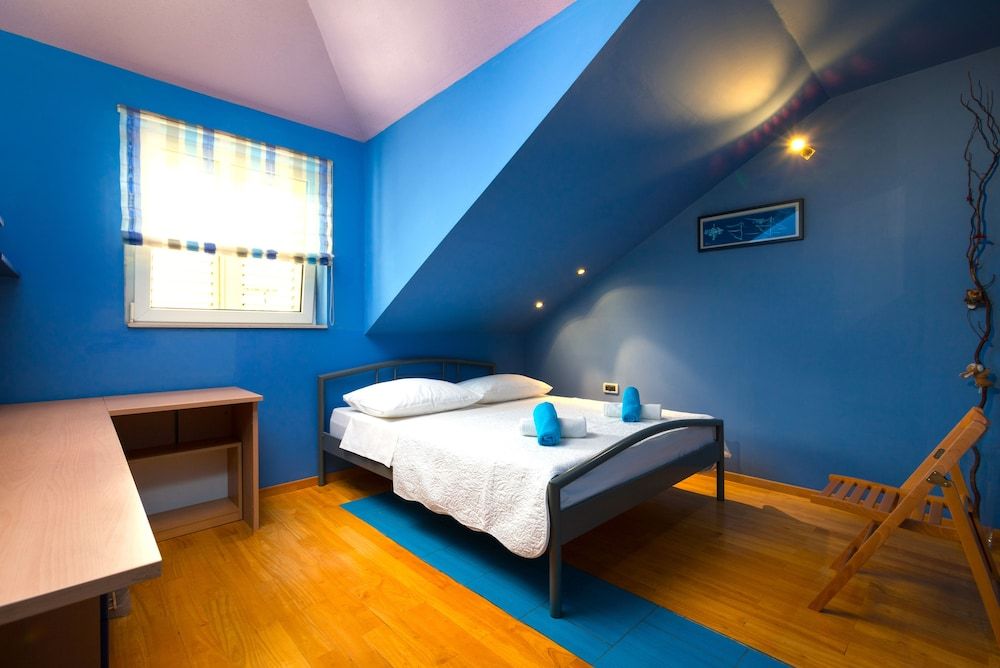 undefined L U X E Bacvice Collection 3