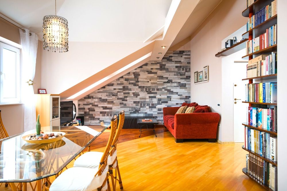 undefined L U X E Bacvice Collection 10