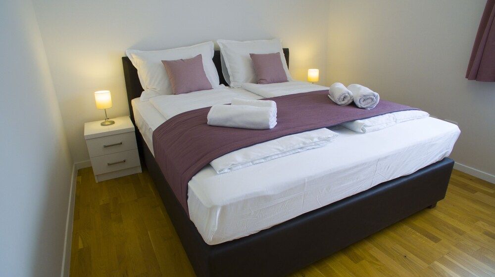 undefined Presidential Suites Chica Cure 8