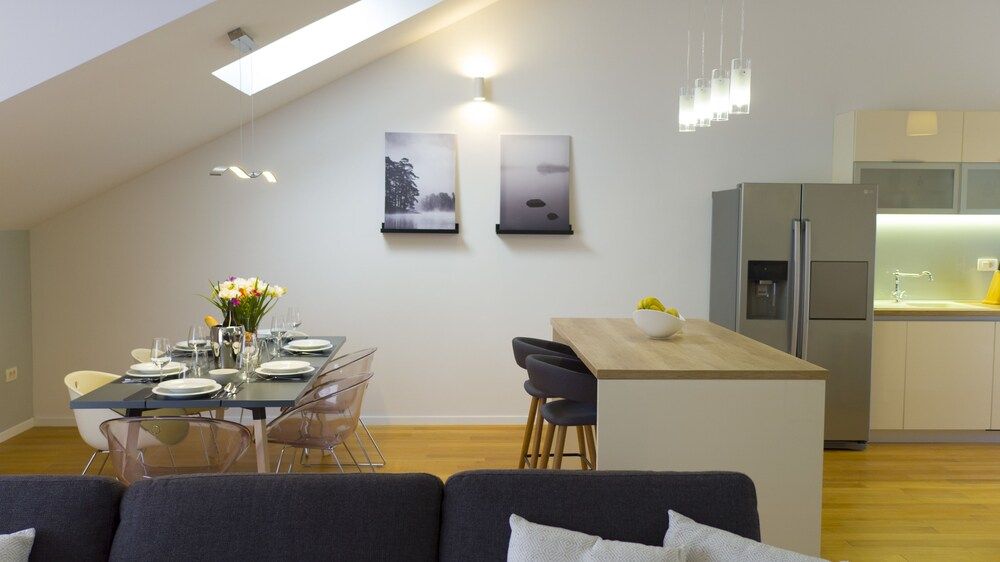 Presidential Suites Chica Cure Deluxe Apartment, Sea View 6