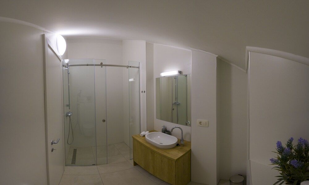 Presidential Suites Chica Cure Deluxe Apartment, Sea View 5