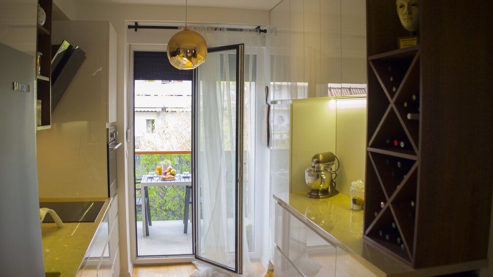 Presidential Suites Chica Cure Superior Apartment, City View 8