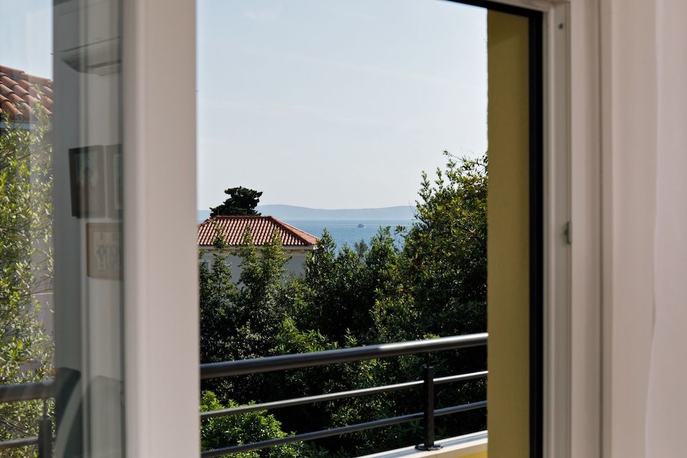 Luxury beach apartment private parking Apartment, 3 Bedrooms, Partial Ocean View 20