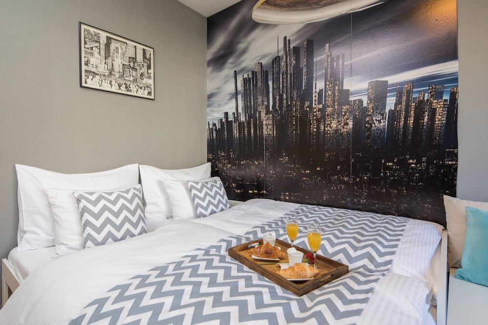 undefined Sun Spalato Art 4