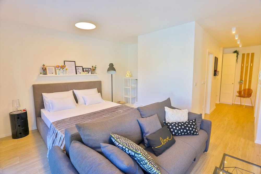 Split Luxury Collection Deluxe Apartment, Multiple Beds, Sea View 2