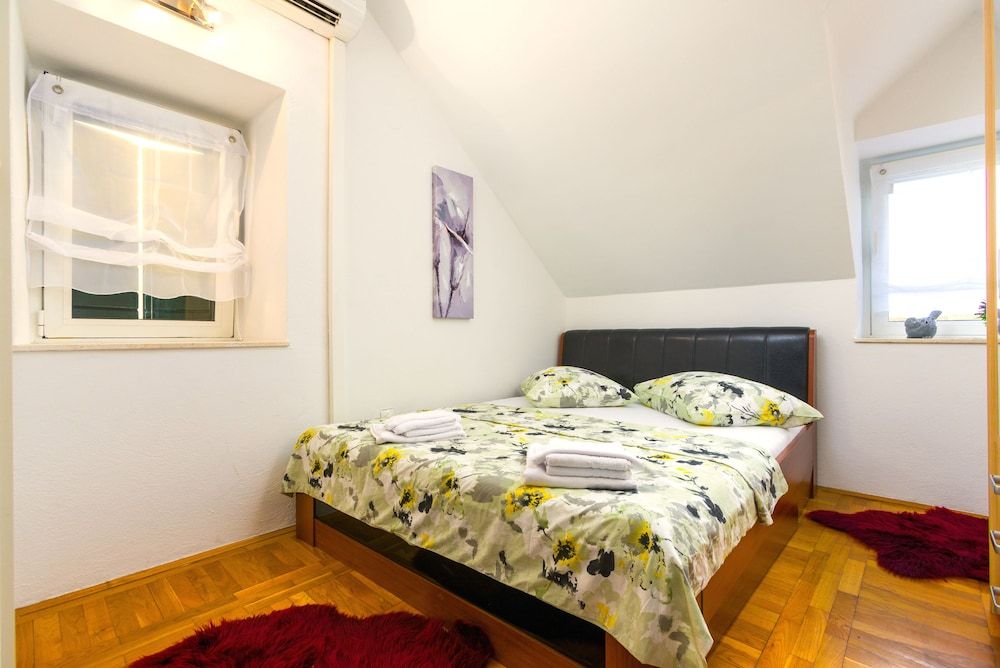 undefined Split Apartments with Hotel Service