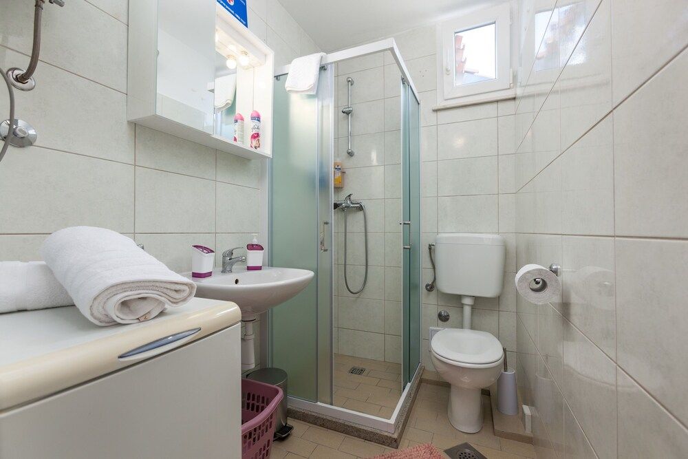 Split Apartments with Hotel Service Traditional Studio, City View (V) 11