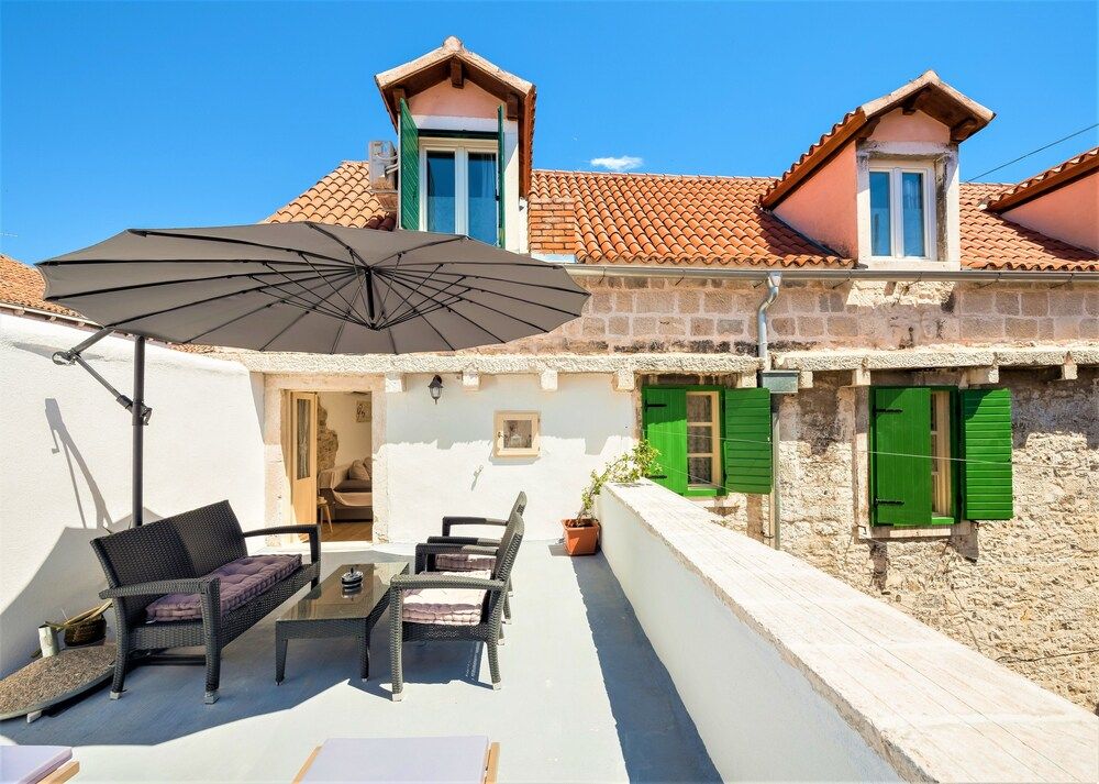 undefined L U X E Collection 3