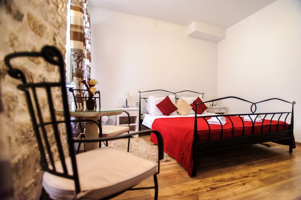 Apartment Peristil Aurea Apartment, 1 Bedroom 7