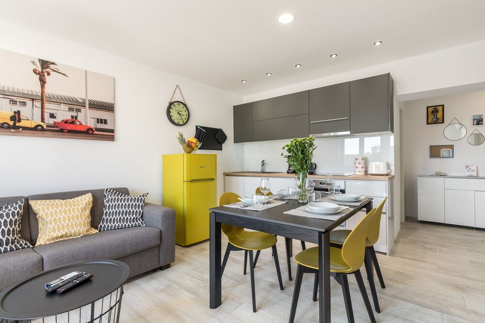 undefined Lux Private Guest Suite Superb Location 9