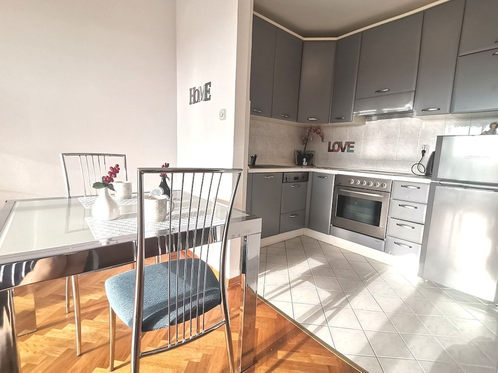 undefined Comfort Apartment 7