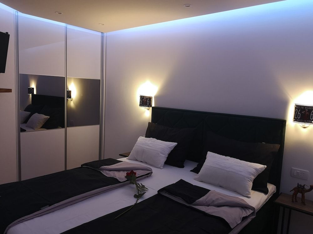 undefined Apartments Ella 3