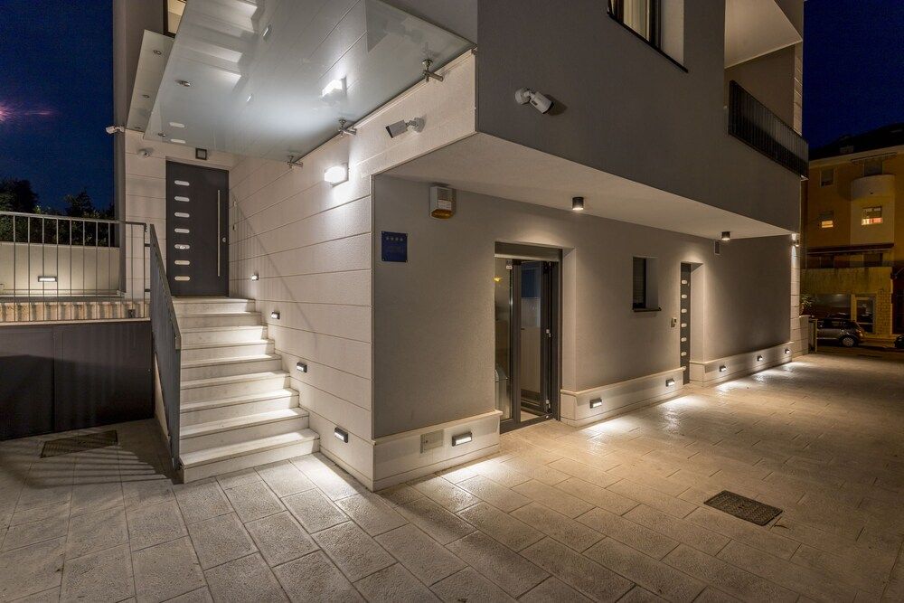 undefined 2nightStudios 3