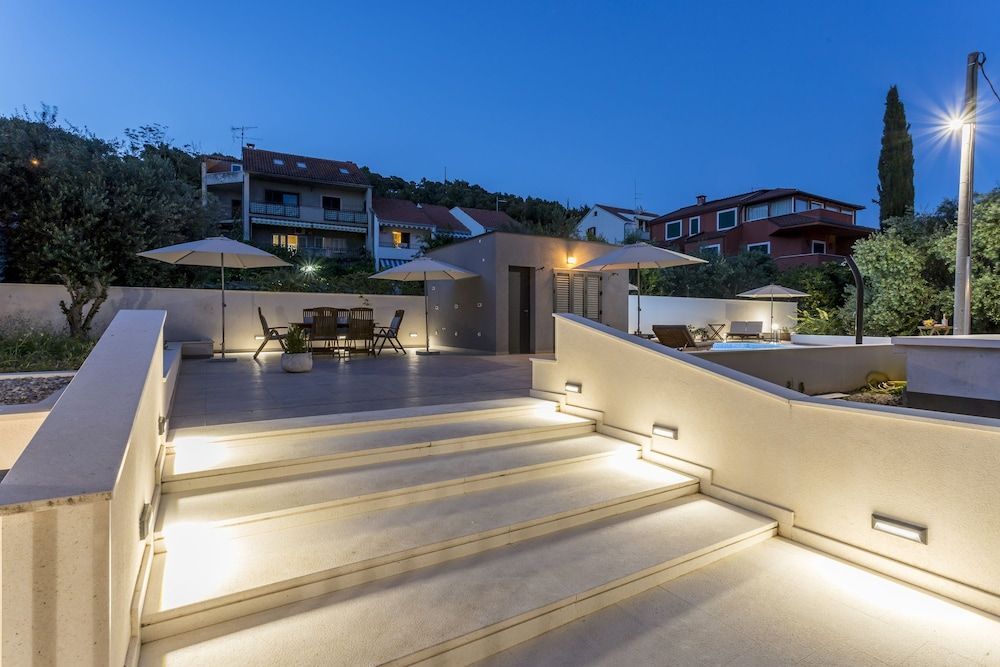 undefined 2nightStudios 2