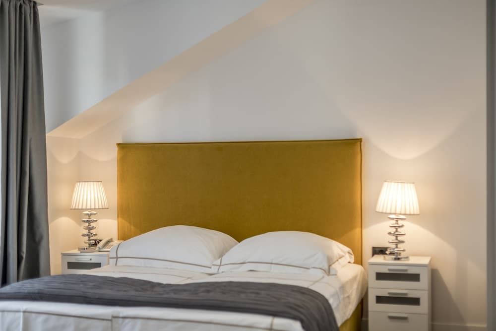 2nightStudios Apartment, Pool Access 4