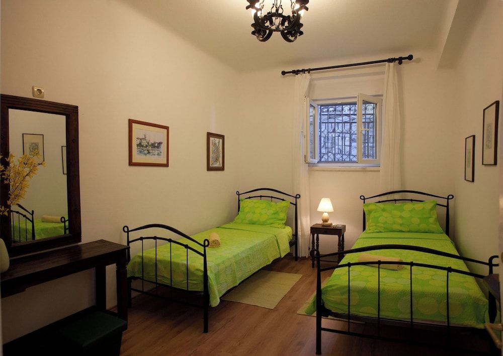 undefined Apartments Zdravko 5