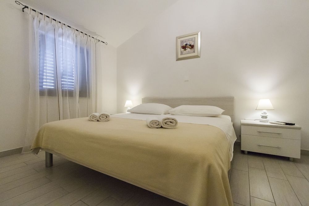 undefined Apartments Gajeta 2