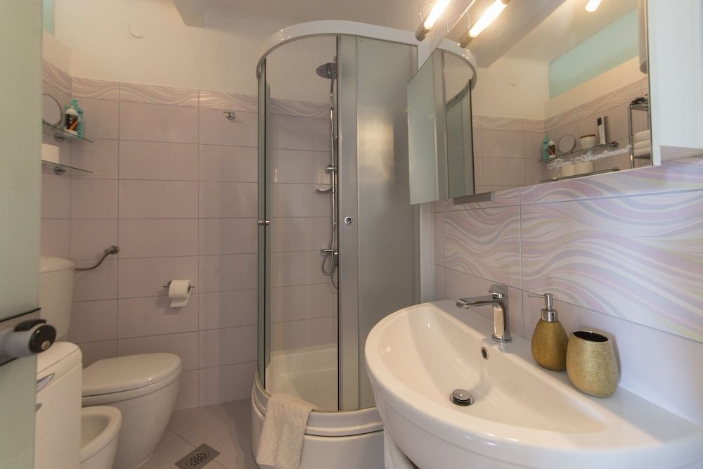 undefined Tifani Apartment 10