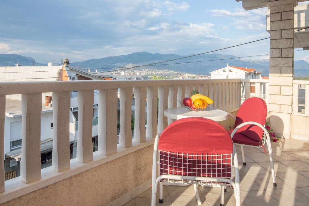 Apartments Ena Apartment, Balcony 12