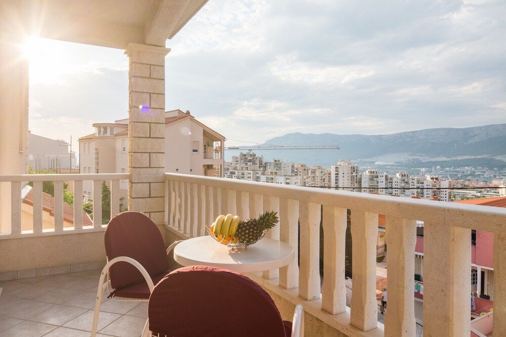 Apartments Ena Apartment, Balcony 16