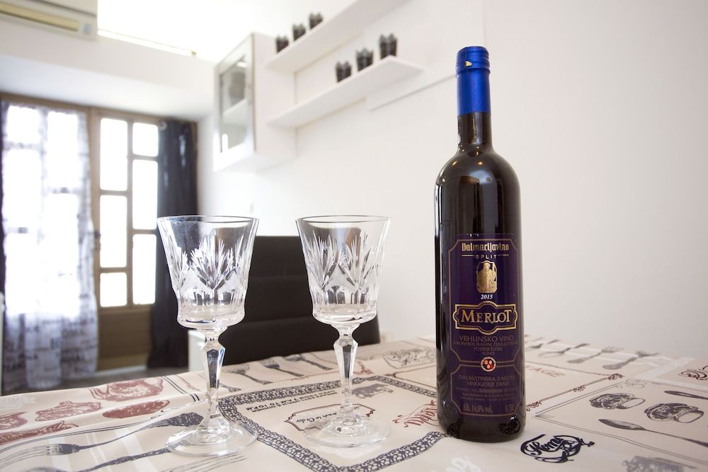 Apartments Silver Tree Studio 4