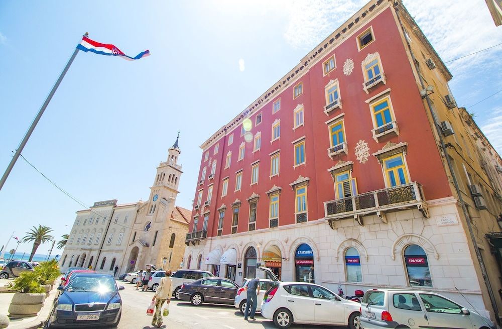 undefined Furioso Apartments 3