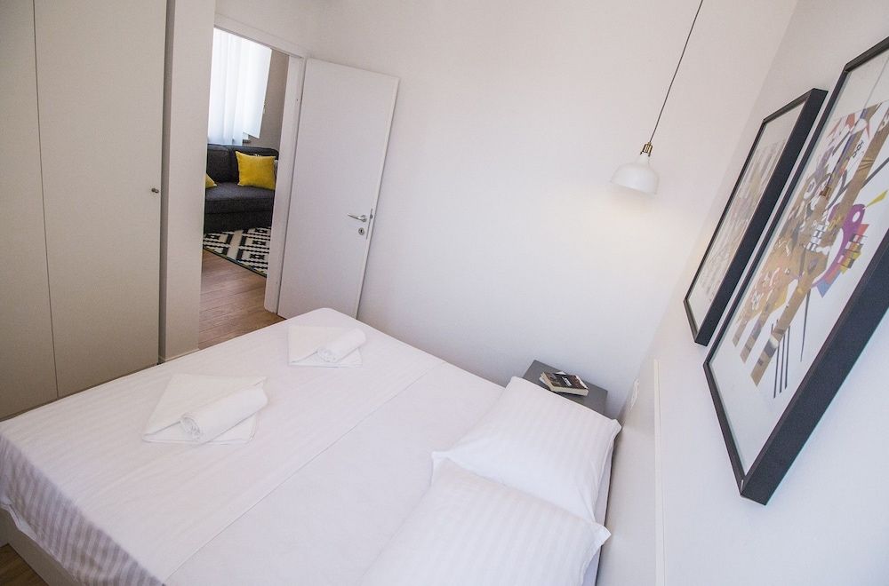undefined Furioso Apartments 6